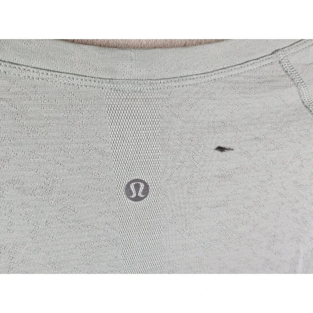 Lululemon Women’s Swiftly Long Sleeve Athletic Shirt Green Size 14